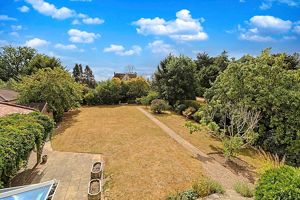 Photo 15- click for photo gallery